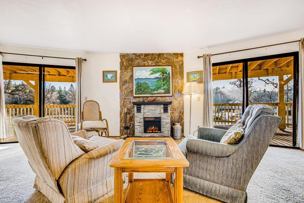 Luring Lakefront Landing غروفلاند المظهر الخارجي الصورة
